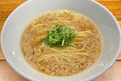 ＜1分で解説＞具なしラーメン人気　原材料高が背景　新しい訴求力も