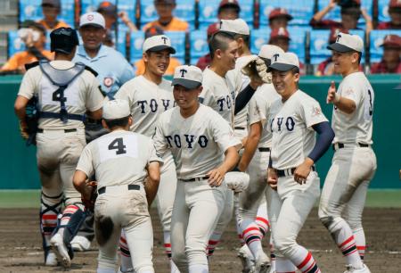 花巻東４―８東洋大姫路　東洋大姫路、１１安打８得点