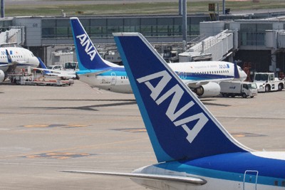 ANA　稚内行きの便が羽田に引き返し　離陸後にドアの不具合表示