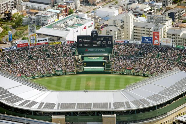 高校球児の夢舞台に観客ぎっしり　阪神甲子園球場では熱戦続く