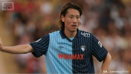 嘘だろ？南野拓実が“後輩”に止められた！「日本代表対決アチー」瀬古歩夢、リーグアンデビュー戦で“股抜き阻止”の神ディフェンス炸裂