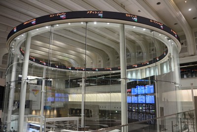 日経平均株価、取引時間中の最高値更新