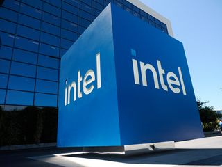 インテル株１０％取得協議＝米政権、救済へ１．５兆円―ソフトバンクＧも３０００億円出資