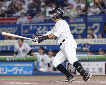 ロ５―３楽（２０日）　山口が勝ち越し３ラン