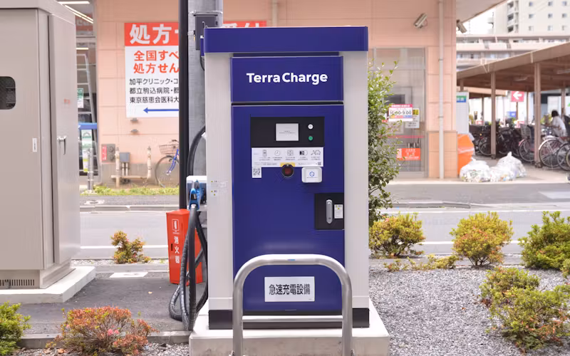 テラチャージ、104億円調達　EV充電設置やアプリ開発に