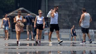 7月の訪日外国人343.7万人―政府観光局 : 災害デマで香港・韓国は大幅減