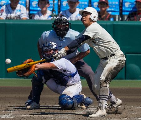 日大三４―２県岐阜商　日大三が競り勝つ