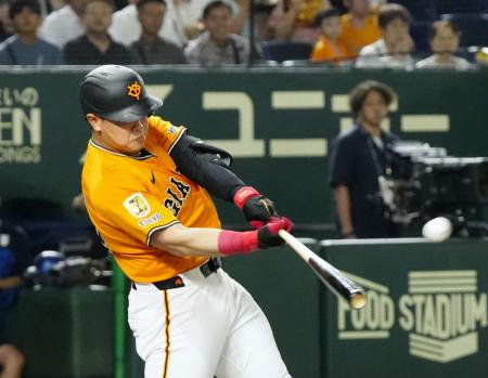 巨８―１Ｄ（２２日）　岡本が先制ソロ本塁打