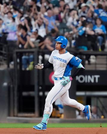 日４―３ソ（２２日）　万波が１９号勝ち越しソロ