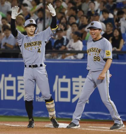ヤ１―３神（２２日）　阪神、延長十回に熊谷が殊勲打
