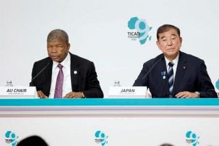「アフリカと互恵関係を」　共同議長のアンゴラ大統領