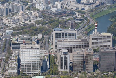 26年度予算の概算要求、総額120兆円超の見通し　過去最大更新へ