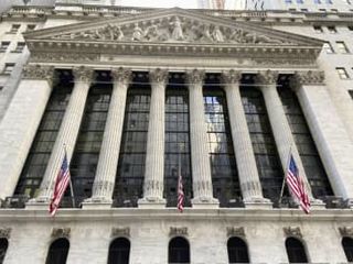 NY株反落、349ドル安　ほぼ全面安、利益確定売り