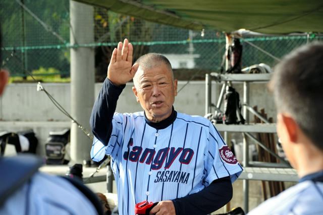 兵庫・篠山産業高の野球部監督が部員に暴力か　秋季大会は監督外れる