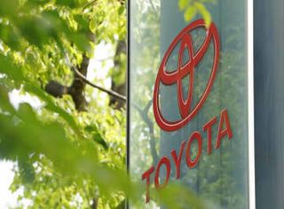 トヨタ機能更新で事故ゼロ加速へ　車両購入後もソフト基盤活用