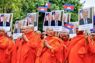 米大統領にカンボジアこび　「停戦仲介で平和賞」