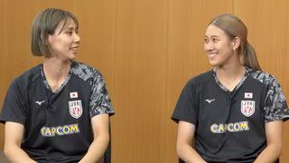 【バレーボール】佐藤淑乃＆和田由紀子「ヨシノ」「ユッコ」と呼び合う仲良し23歳コンビの武器『サーブ』に迫る