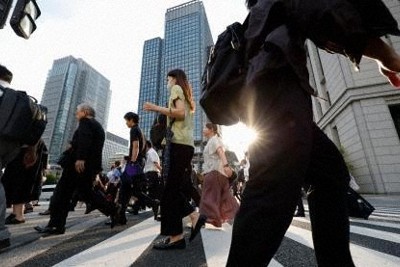 7月の有効求人倍率、横ばい1.22倍　失業率は2.3％で改善
