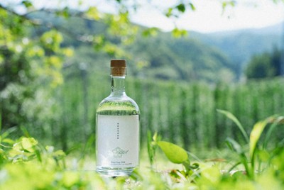 スカッとした香りのクラフトジン　特産のホップと青ジソ主原料　福島