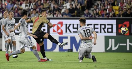 Ｊ１首位の京都、岡山に５―０　神戸、横浜Ｍを下し暫定２位