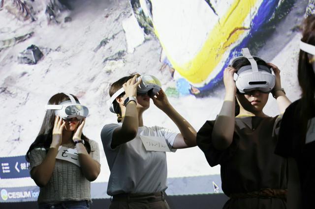 奪われた日常、ウクライナの現実をVRで体験　万博・国連パビリオン