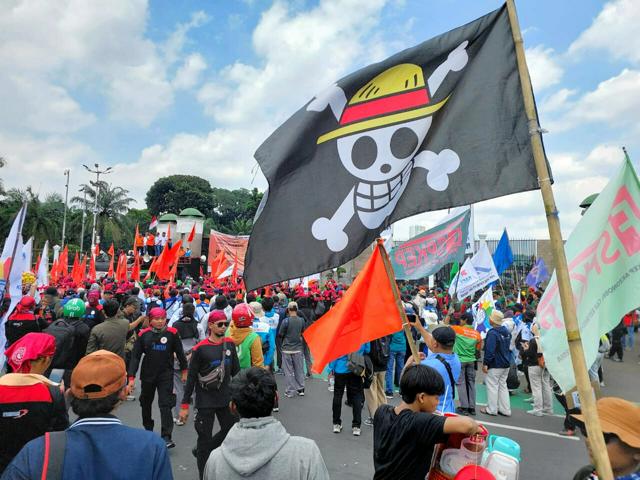 インドネシア大統領、訪中とりやめ　抗議デモ拡大で　訪日にも影響か