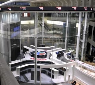 東証続落、終値529円安　半導体関連株が下落
