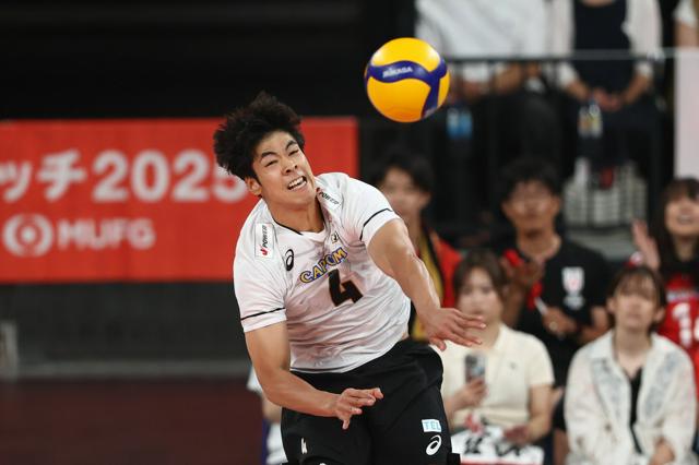 宮浦健人、改良したサーブで得点量産　バレー男子、ブルガリアに快勝