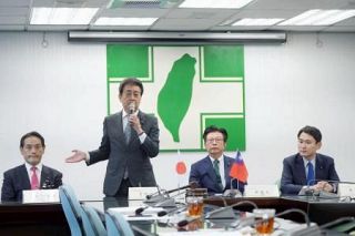 自民党と民進党の議員が会合　台北で海底ケーブル問題など協議