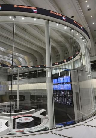 東証反発、終値641円高　割安感の銘柄買い戻される