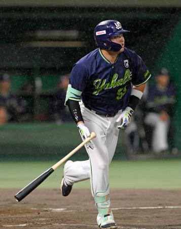 巨１―１２ヤ（４日）　村上が２発６打点