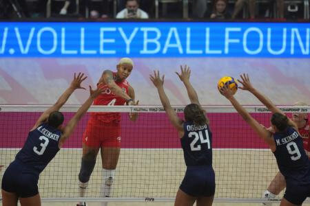 日本の準決勝はトルコ戦　バレー女子世界選手権