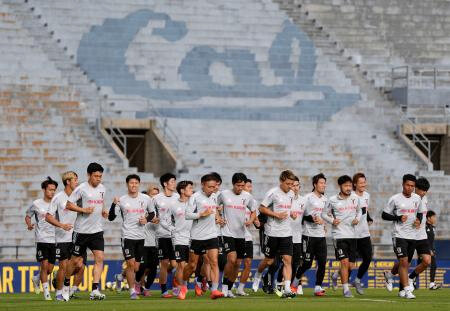 サッカー日本、一部非公開で練習　７日にメキシコ戦へ