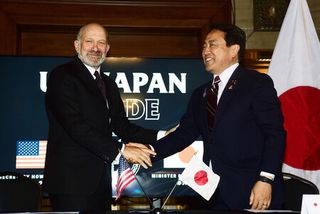 日本車関税１５％に下げ＝トランプ氏、大統領令に署名―コメ購入７５％拡大、日米合意反映