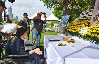 台湾人日本兵の追悼式　平和祈り歴史継承訴え