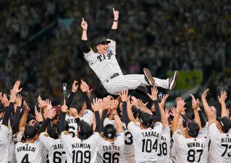 阪神２年ぶりリーグ優勝　独走、史上最も早い決定