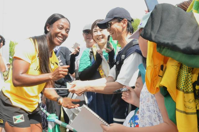 「シェリーアン様」レジェンド降臨に感激　世界陸上の事前キャンプ