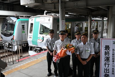 京都・烏丸線　開業時から運行の「10系」ラスト1編成が引退