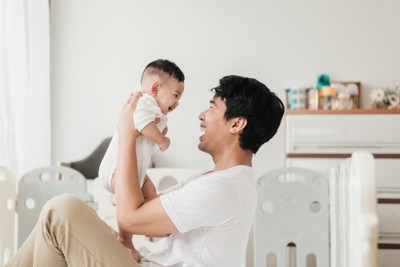 「イクメン」はいなくなれ　流行語から15年、父親研究者の理想論