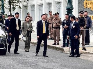 タイのタクシン元首相、収監へ　最高裁、刑期１年の判断