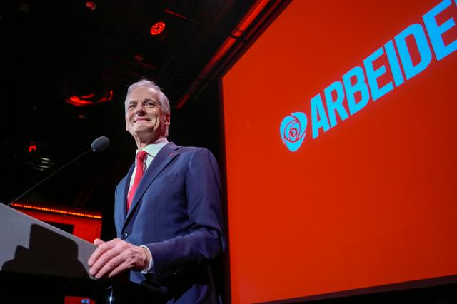 ノルウェー議会選、与党・中道左派が過半数獲得　ストーレ首相続投へ