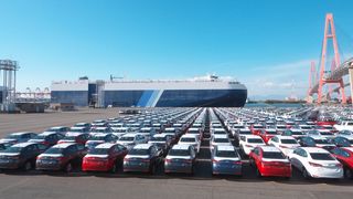トランプショック直撃の自動車業界：「ニューノーマル」への対応急ぐ、合従連衡も
