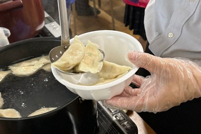 2年かけて完成「未利用魚ウザ」　ギョーザの街の高校生が考案