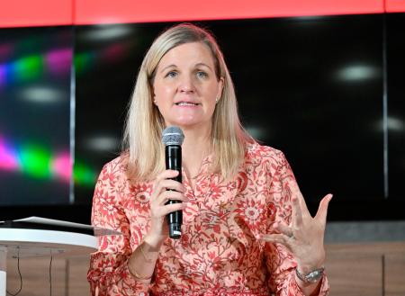 国際女性スポーツフォーラム開催　ＩＯＣ会長「リーダーシップを」