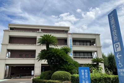 ＜1分で解説＞小学校で「防犯」隠しカメラ　保護者「気持ち悪い」