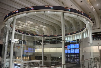 日経平均株価、初の4万5000円台　取引時間中の最高値を更新