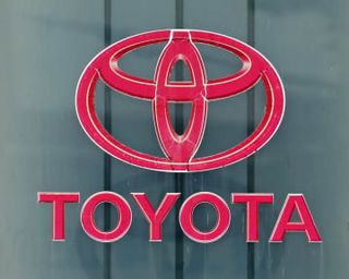 トヨタ、2車種9万台リコール　カメラ映像に不具合恐れ