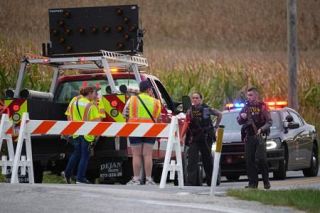 米東部で銃撃、警察官５人死傷　容疑者死亡、令状執行中か
