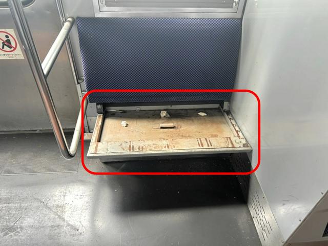 JRの引退車両からごっそり…座席や行き先字幕など53点が盗難被害