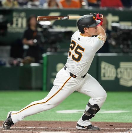 巨５―４広（１９日）　岡本連発、山崎１１勝目